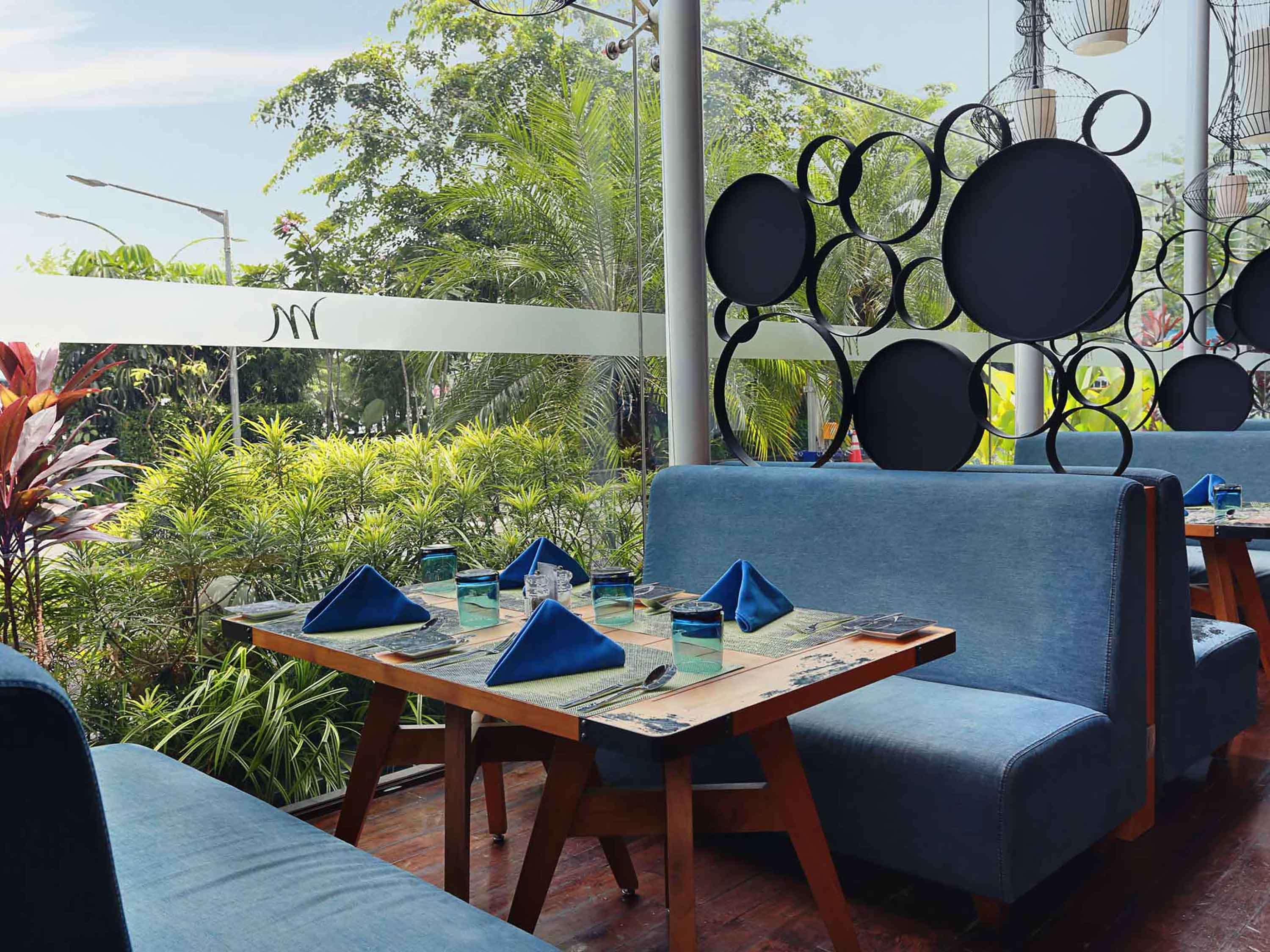 Mercure Jakarta Simatupang Экстерьер фото